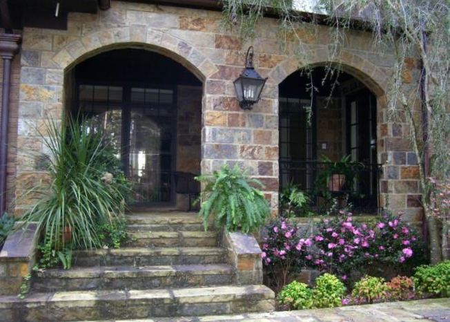 Arched entry, with lantern