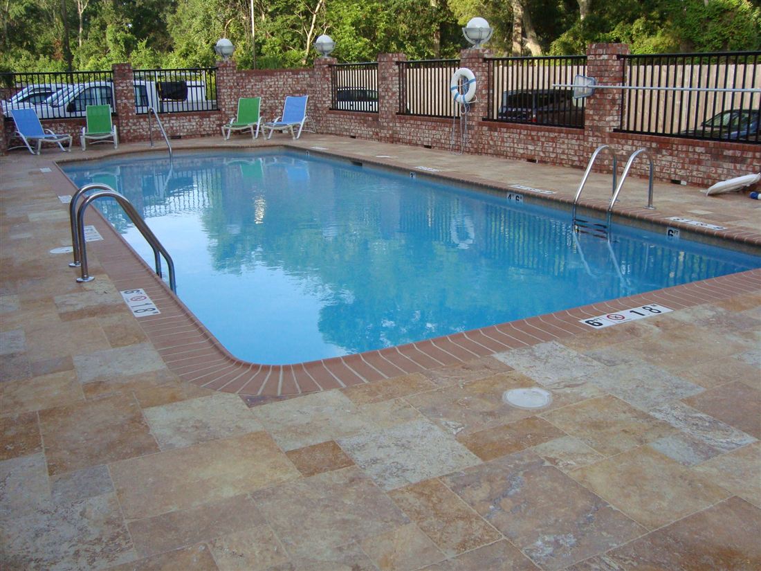 Travertine pool deck, French pattern